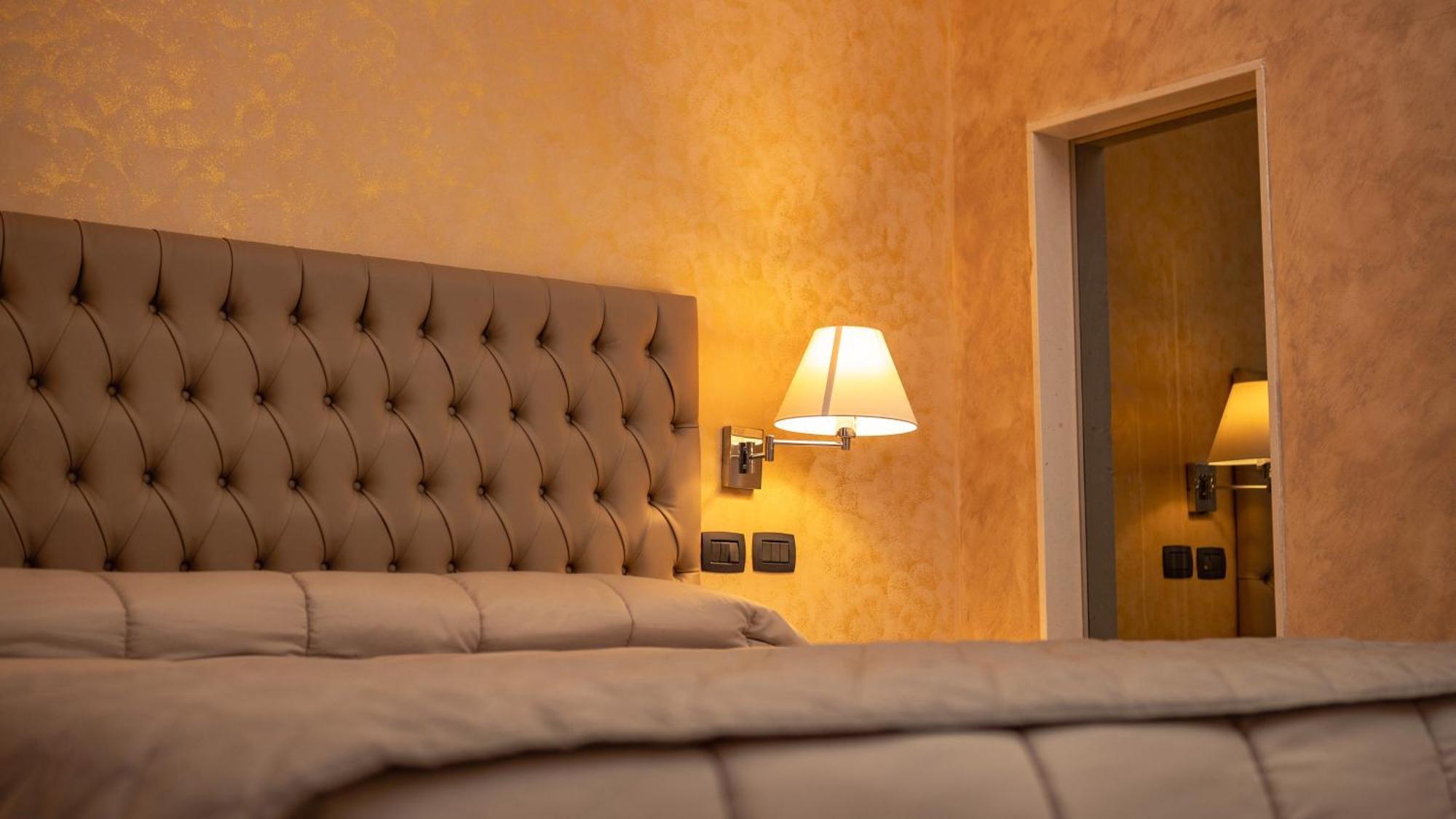 Hotel Donna Crescenza Locorotondo Extérieur photo